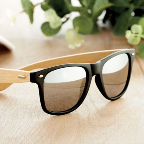 Sunglasses with bamboo legs - Image 6